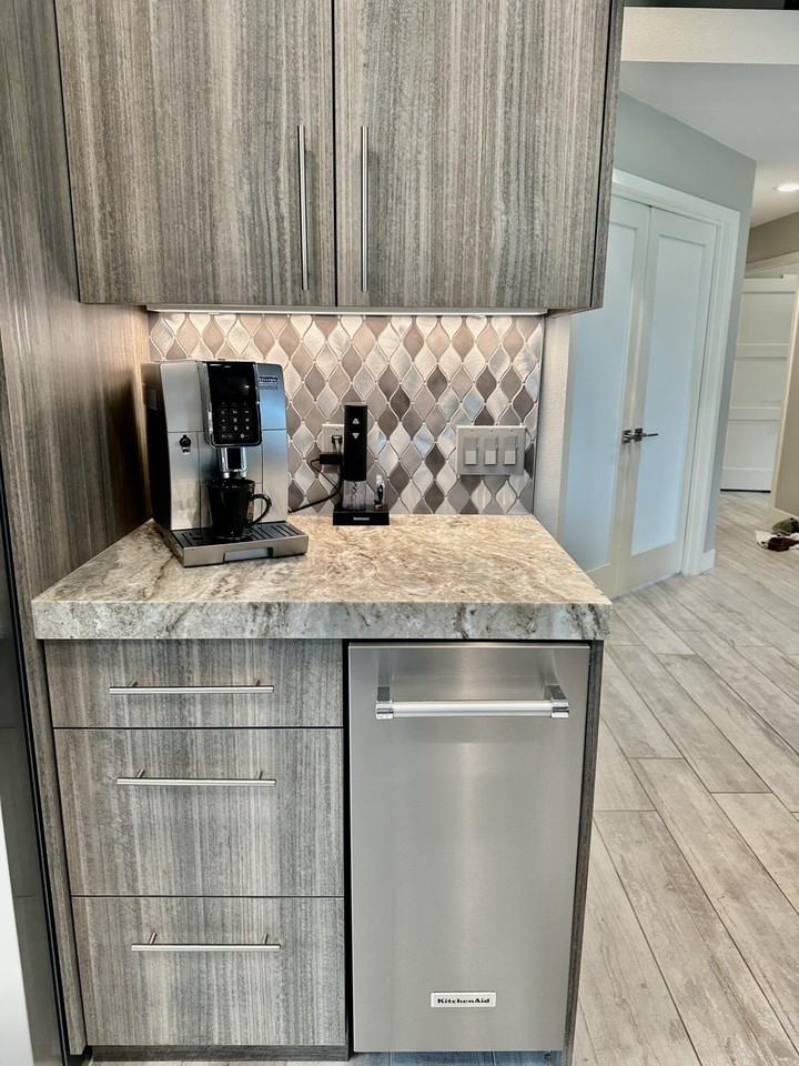 348 Vista Royale Dr - Photo 6 of 50