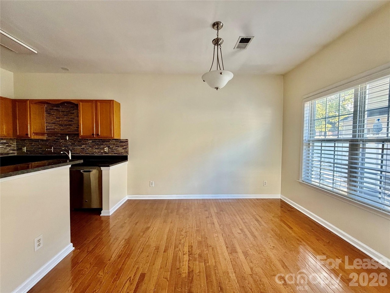 2037 Lennox Square Rd - Photo 7 of 29