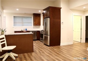 952 Lindley St - Photo 1 of 1