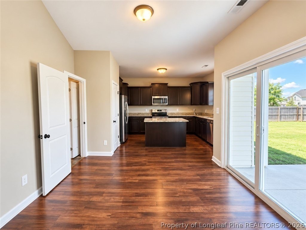 82 Folly Ct - Photo 4 of 25