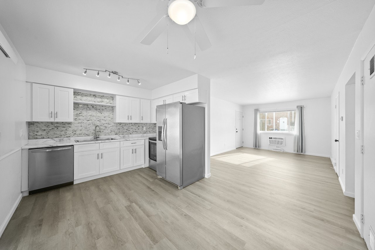 4709 Fishcreek Rd #1 - Photo 2 of 50