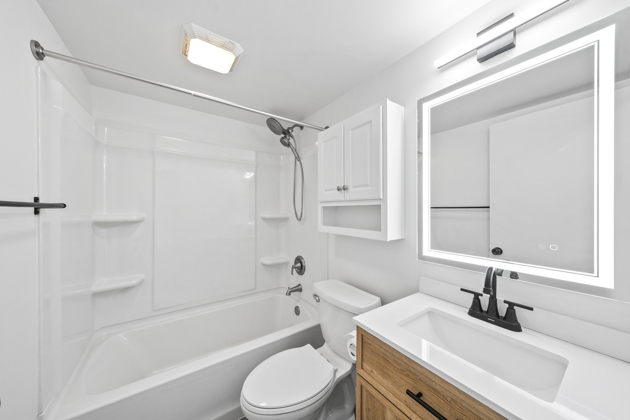 4709 Fishcreek Rd #1 - Photo 7 of 50