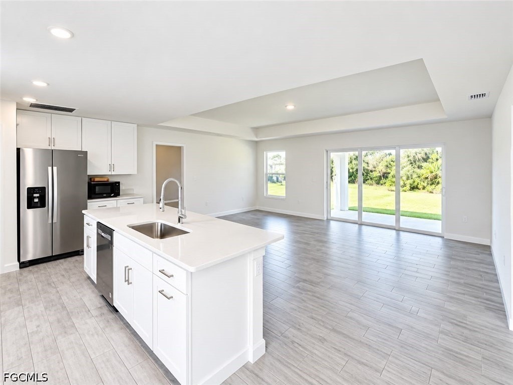 2712 46th St Sw - Photo 2 of 14