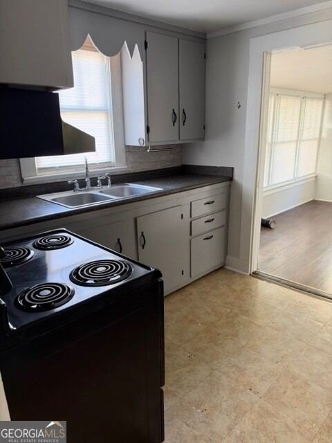 24 Henry St - Photo 7 of 14