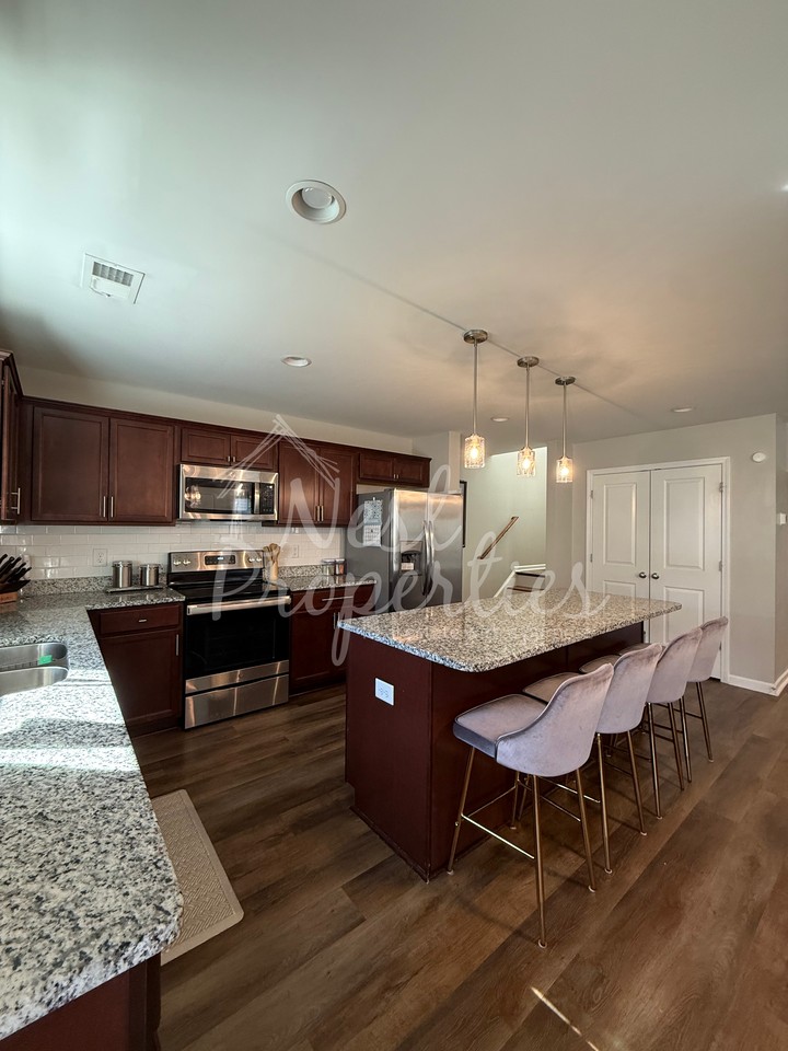 532 Hatteras Dr #1 - Photo 3 of 15