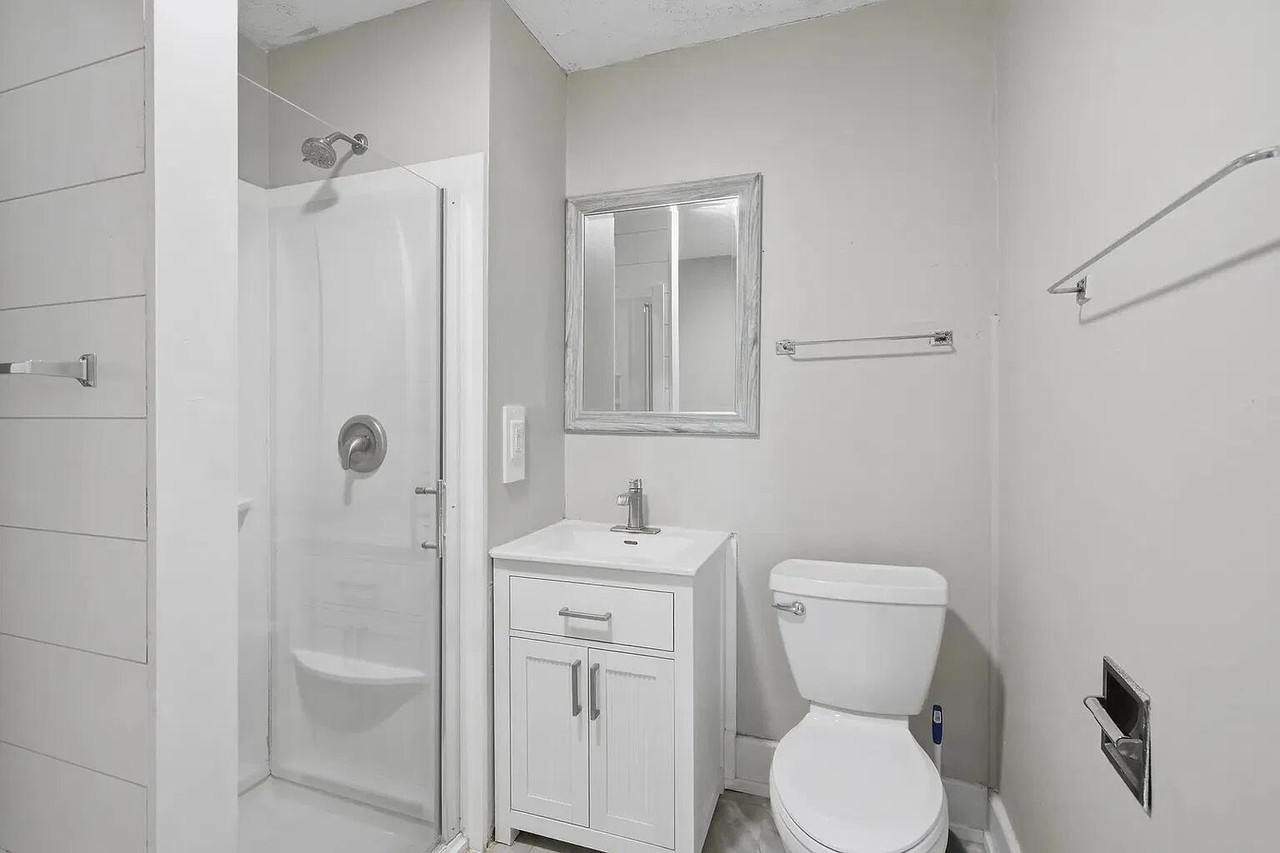 605 Union St - Photo 5 of 8