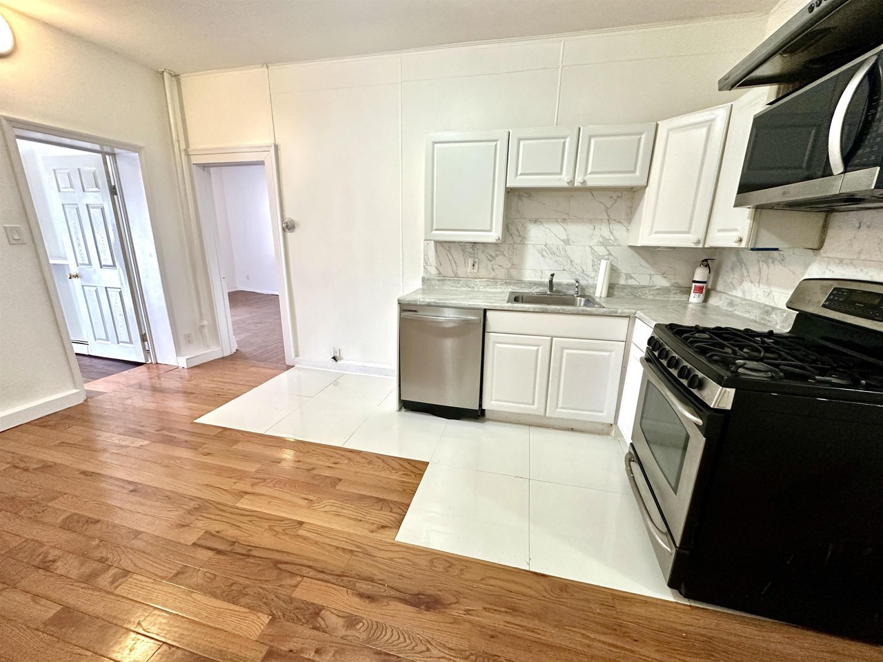 418 Central Ave #1R - Photo 2 of 10