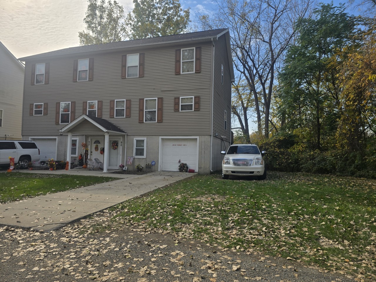 102 E Montcalm St #1