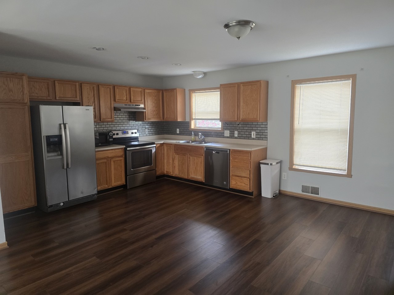 102 E Montcalm St #1 - Photo 2 of 12