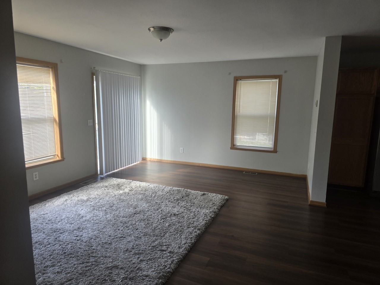 102 E Montcalm St #1 - Photo 3 of 12