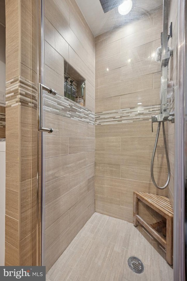 1021 Clinton St #7 - Photo 6 of 15