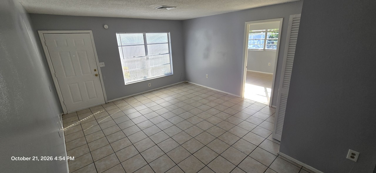 3824 9th St E #3826 - Photo 2 of 22