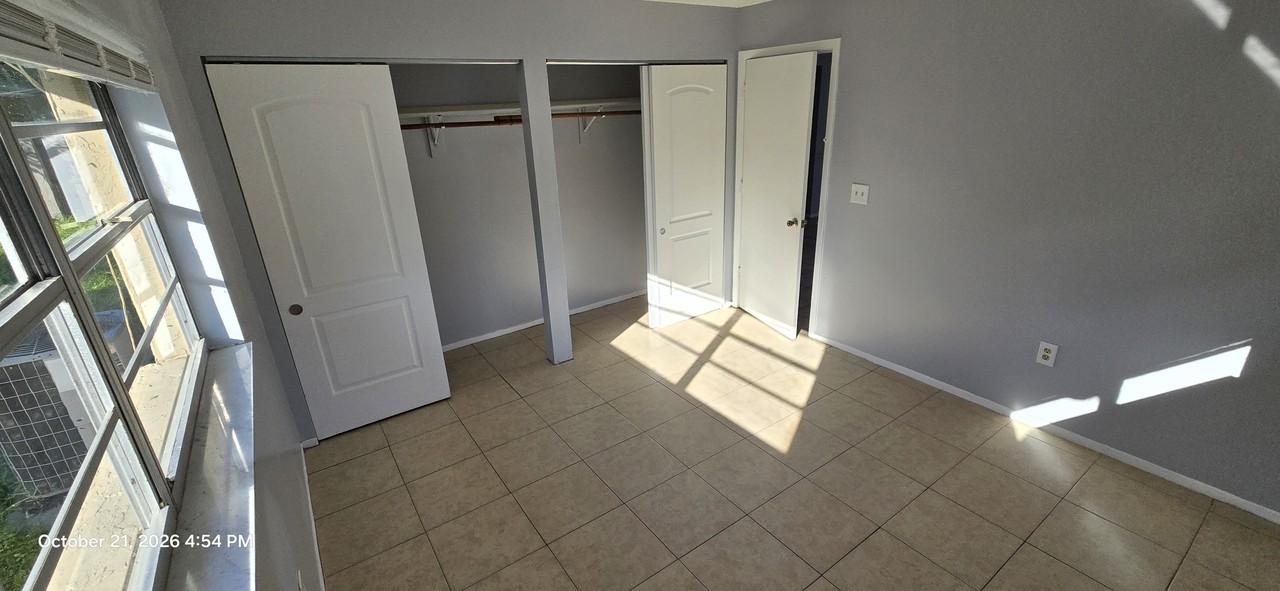 3824 9th St E #3826 - Photo 6 of 22