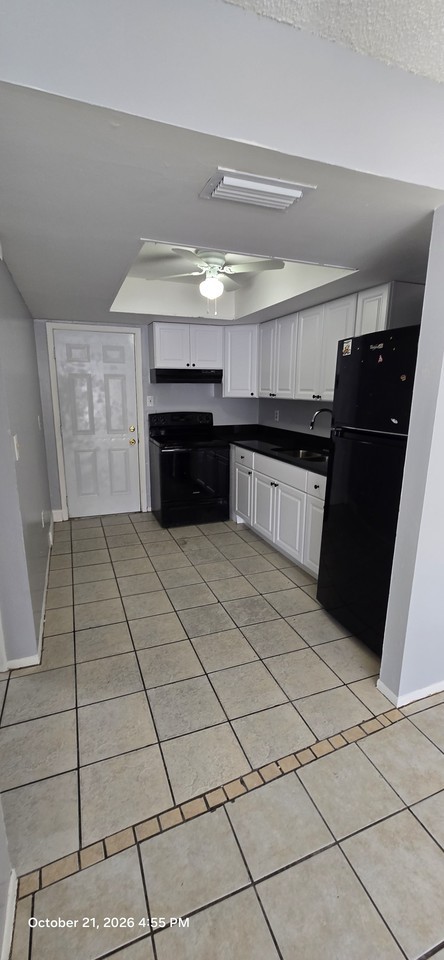 3824 9th St E #3826 - Photo 7 of 22
