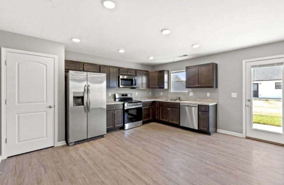356 Pageant Dr - Photo 6 of 11