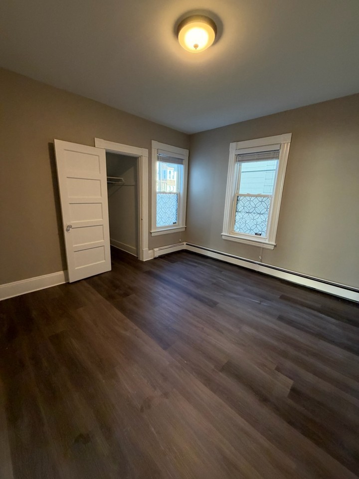 502 Cartier St #1 - Photo 5 of 14
