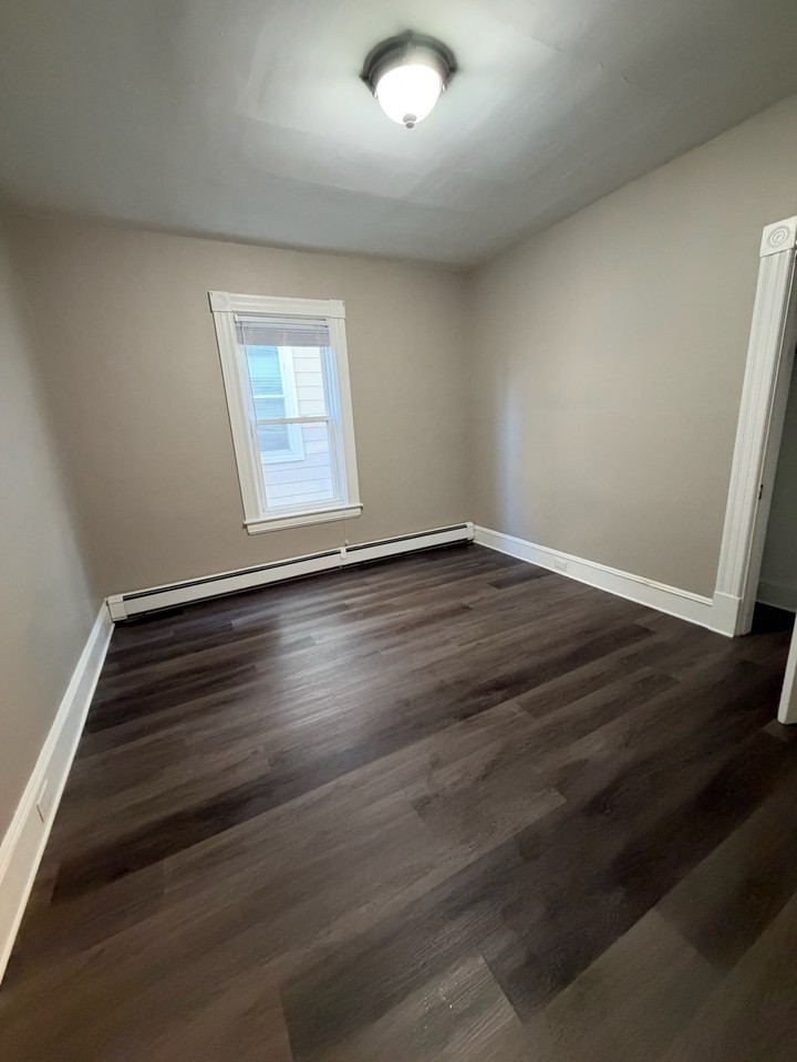 502 Cartier St #1 - Photo 6 of 14