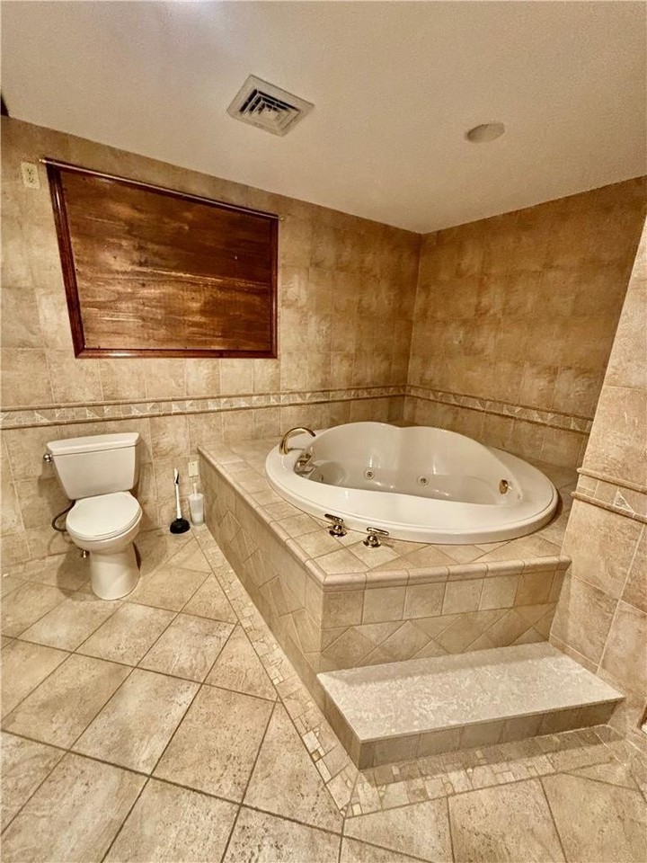 386 W Saint Elmo St - Photo 4 of 17