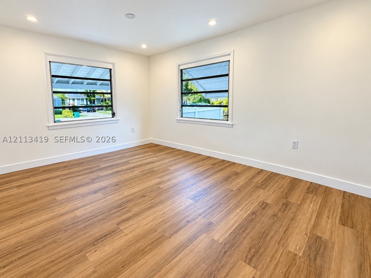 430 Ne 110th Ter #0 - Photo 5 of 19