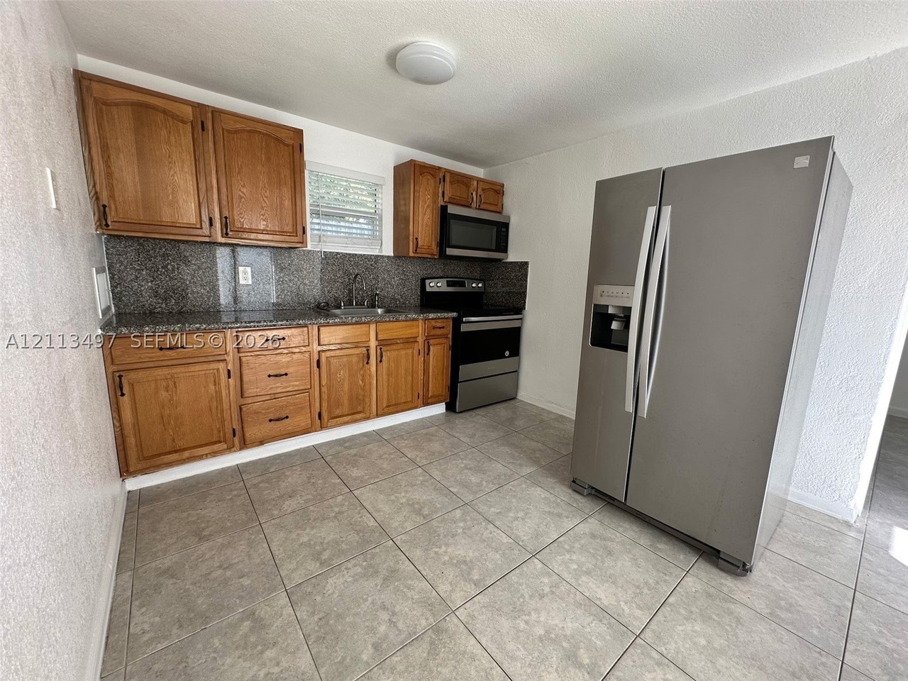 2300 Sw 59th Ave #0 - Photo 5 of 8