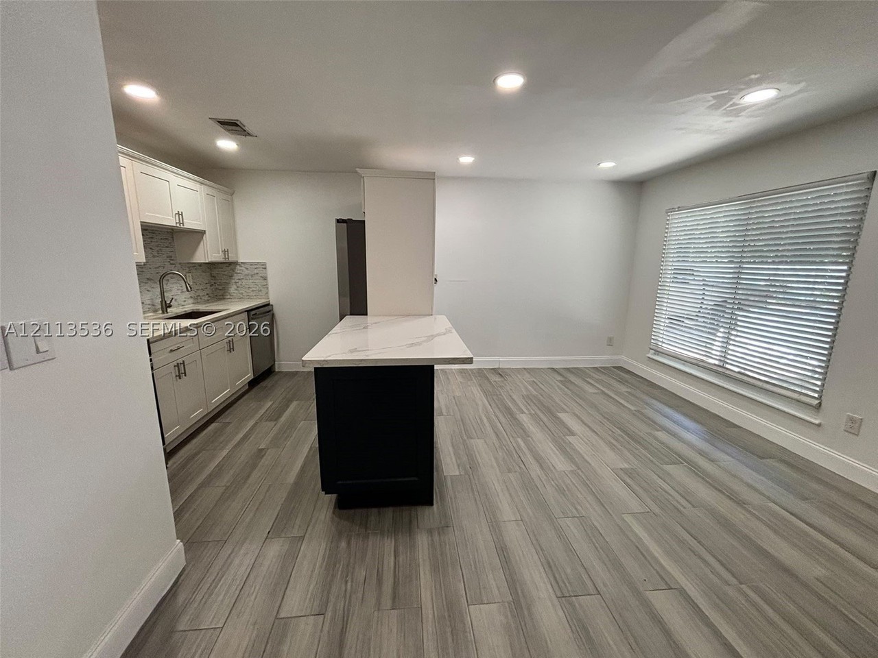 4840 Sw 25th Ave #4840 - Photo 4 of 8