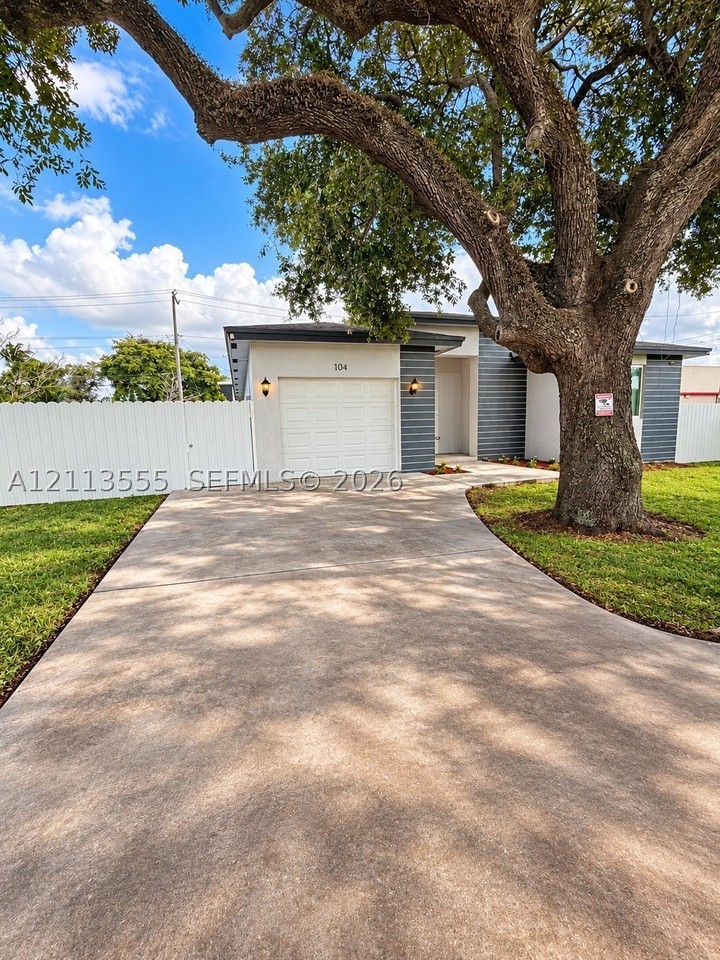 104 Nw 31st Ave - Photo 3 of 32