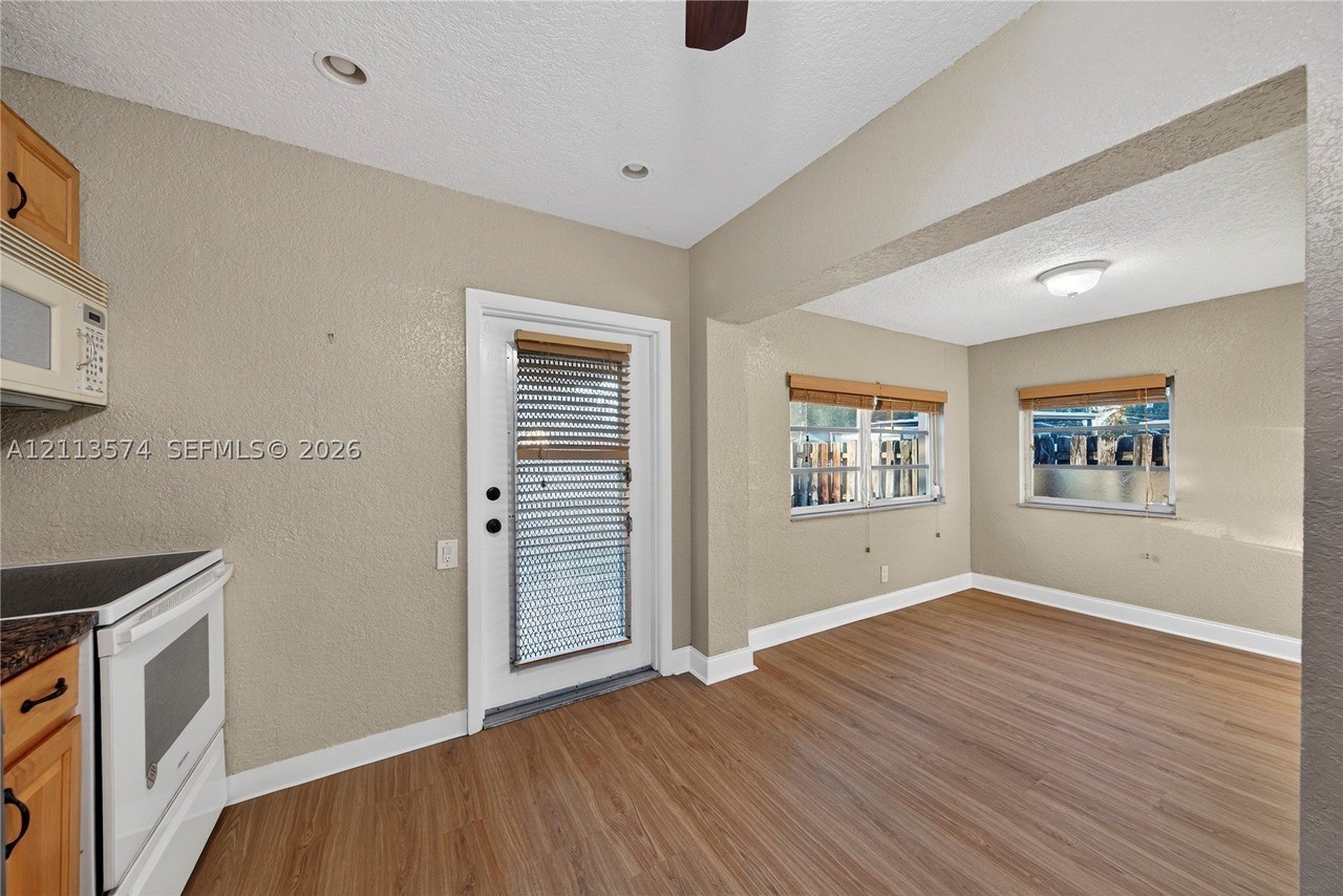 5265 Ne 1st Ter #5265 - Photo 6 of 30