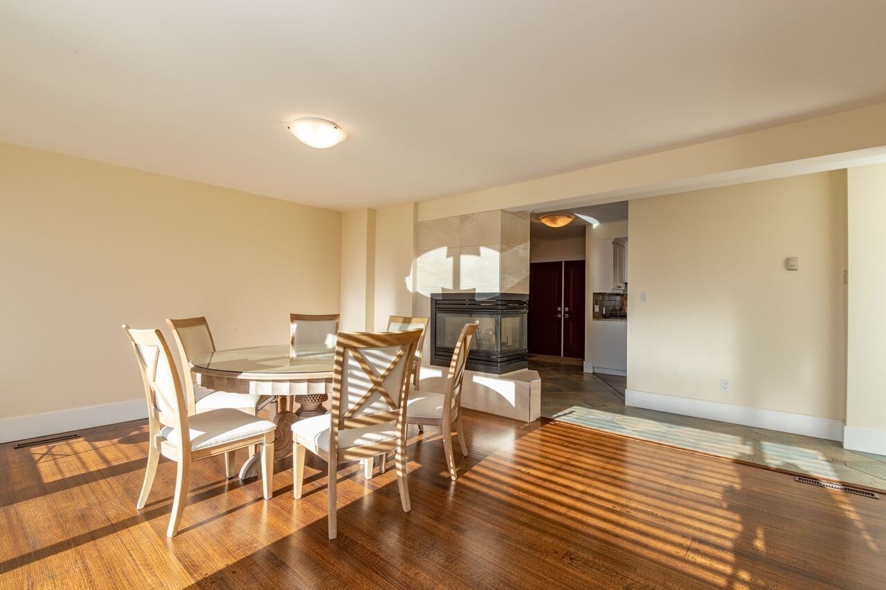 535 West Kings Road - Photo 2 of 26