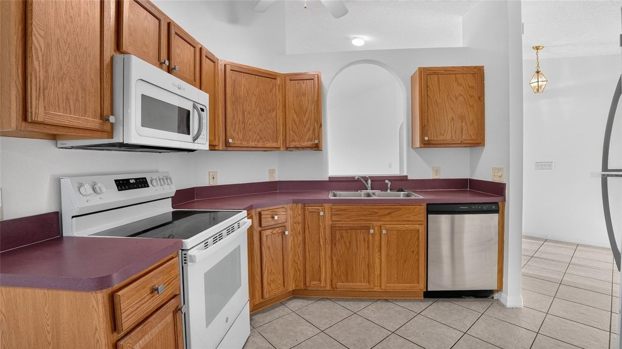15 Renmont Ct - Photo 3 of 26