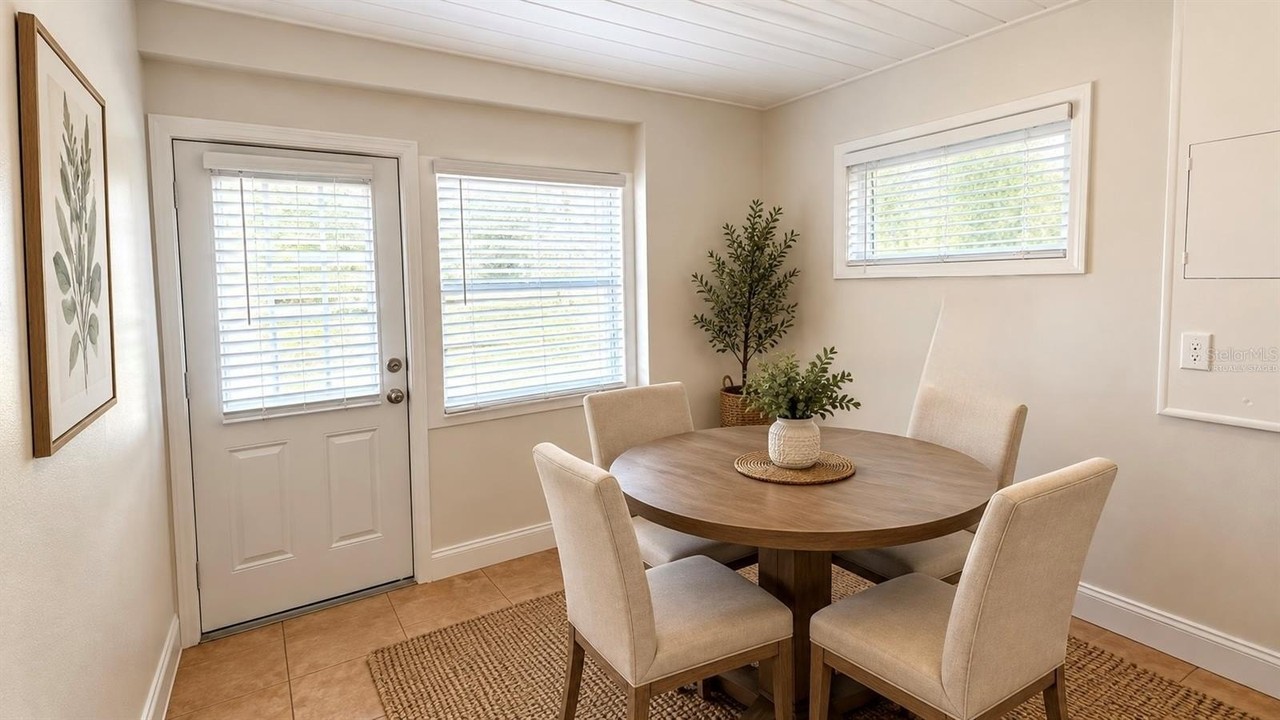 406 E Hibiscus Dr - Photo 5 of 12