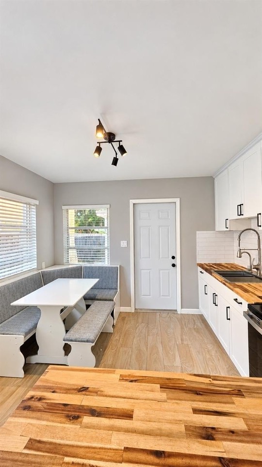 1865 Pasadena Dr - Photo 4 of 17