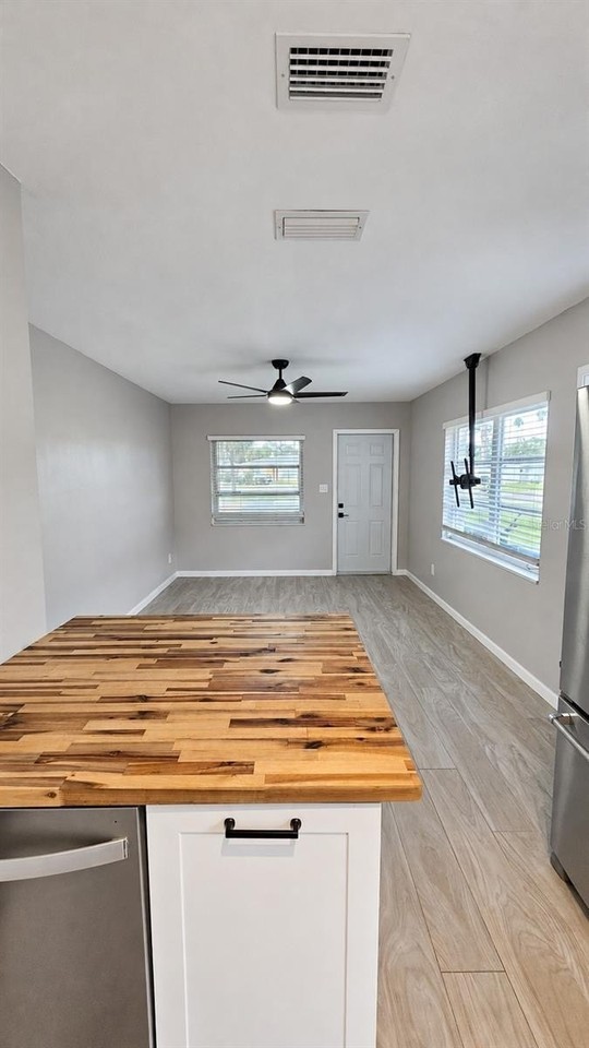 1865 Pasadena Dr - Photo 6 of 17