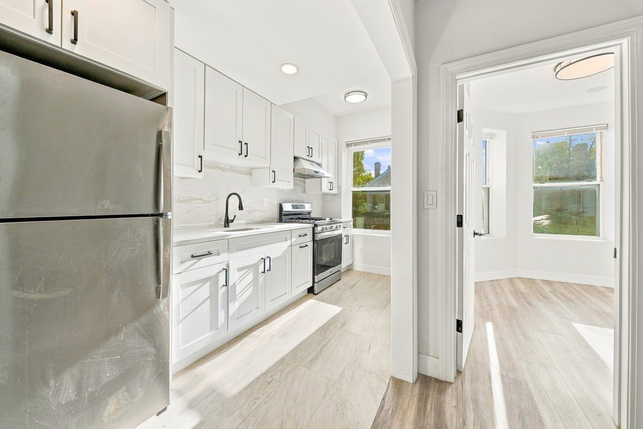 80 Mount Pleasant Ave #2
