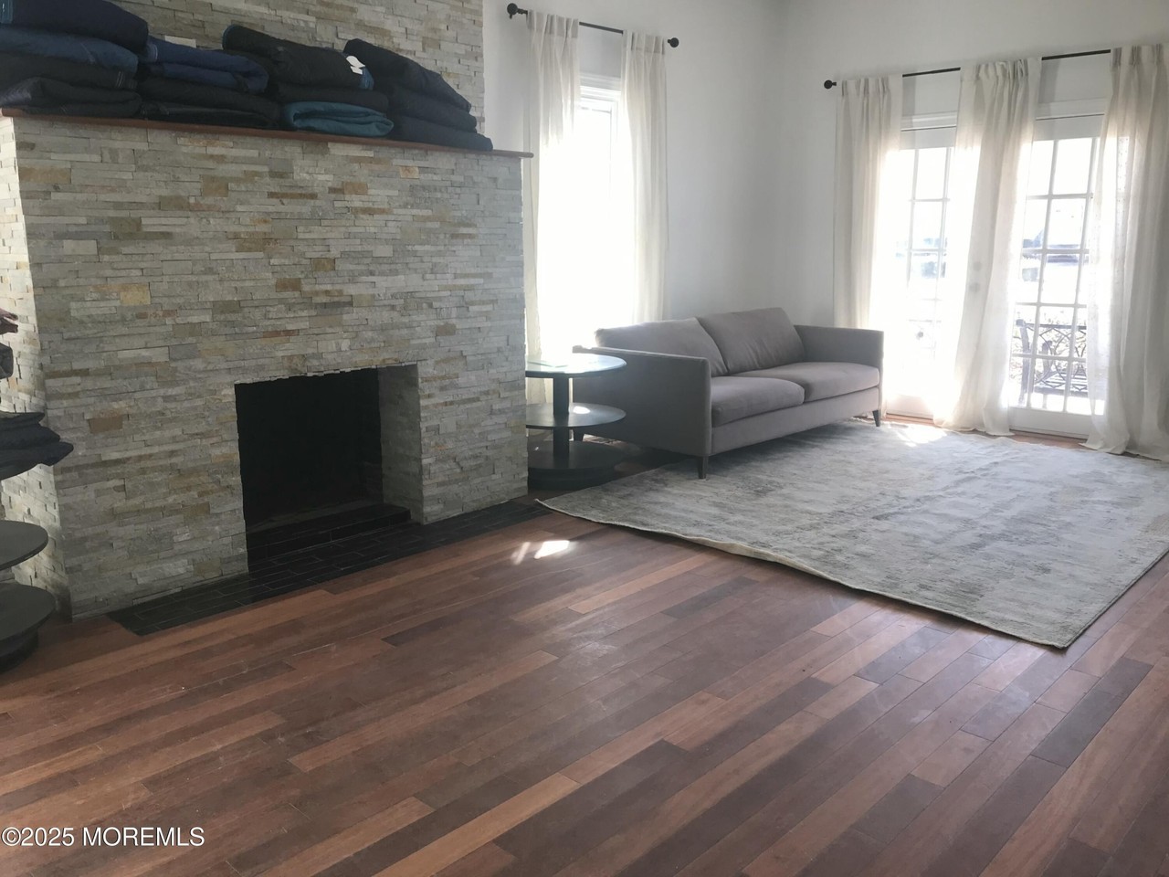 11 Lakeview Rd - Photo 3 of 15