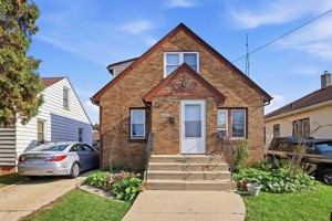 featured image of 5007 25th Ave