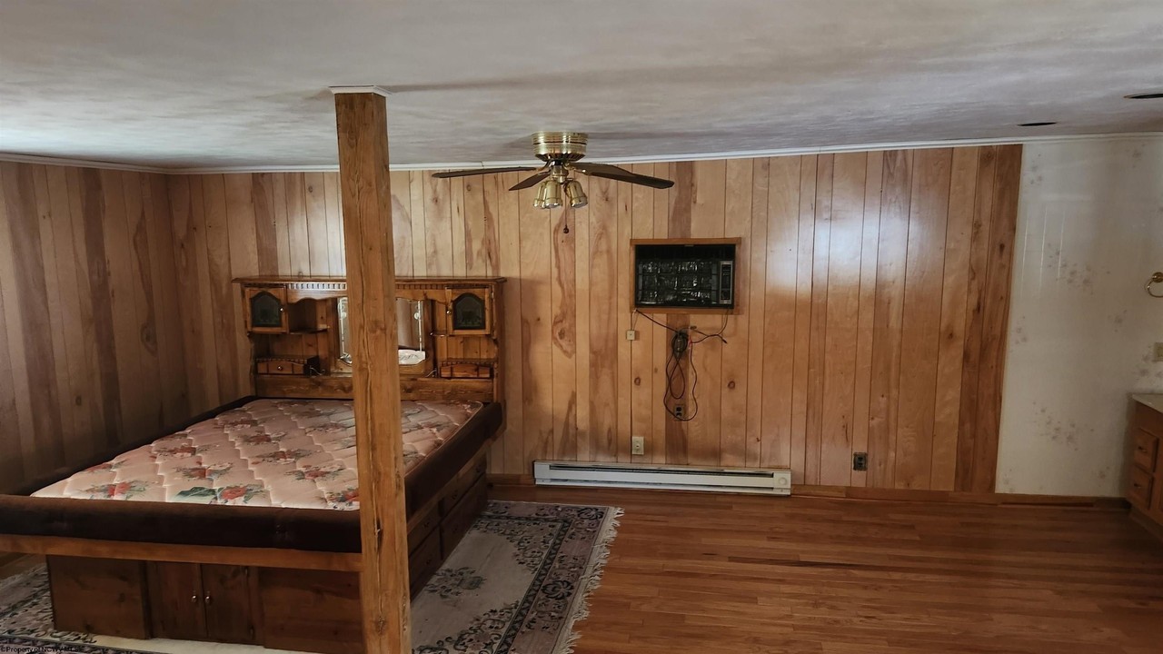 1752 Tyrone Rd - Photo 6 of 11