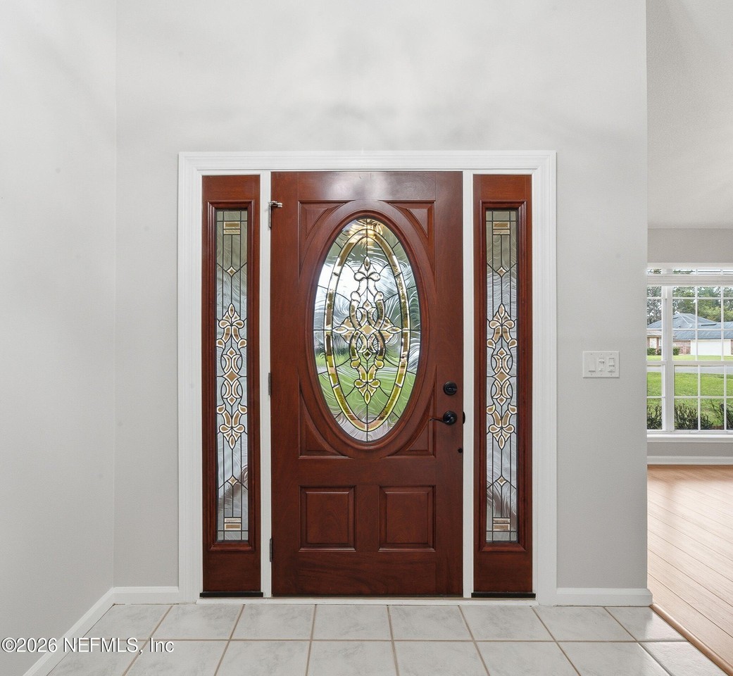 1786 Waterbury Ln - Photo 3 of 38