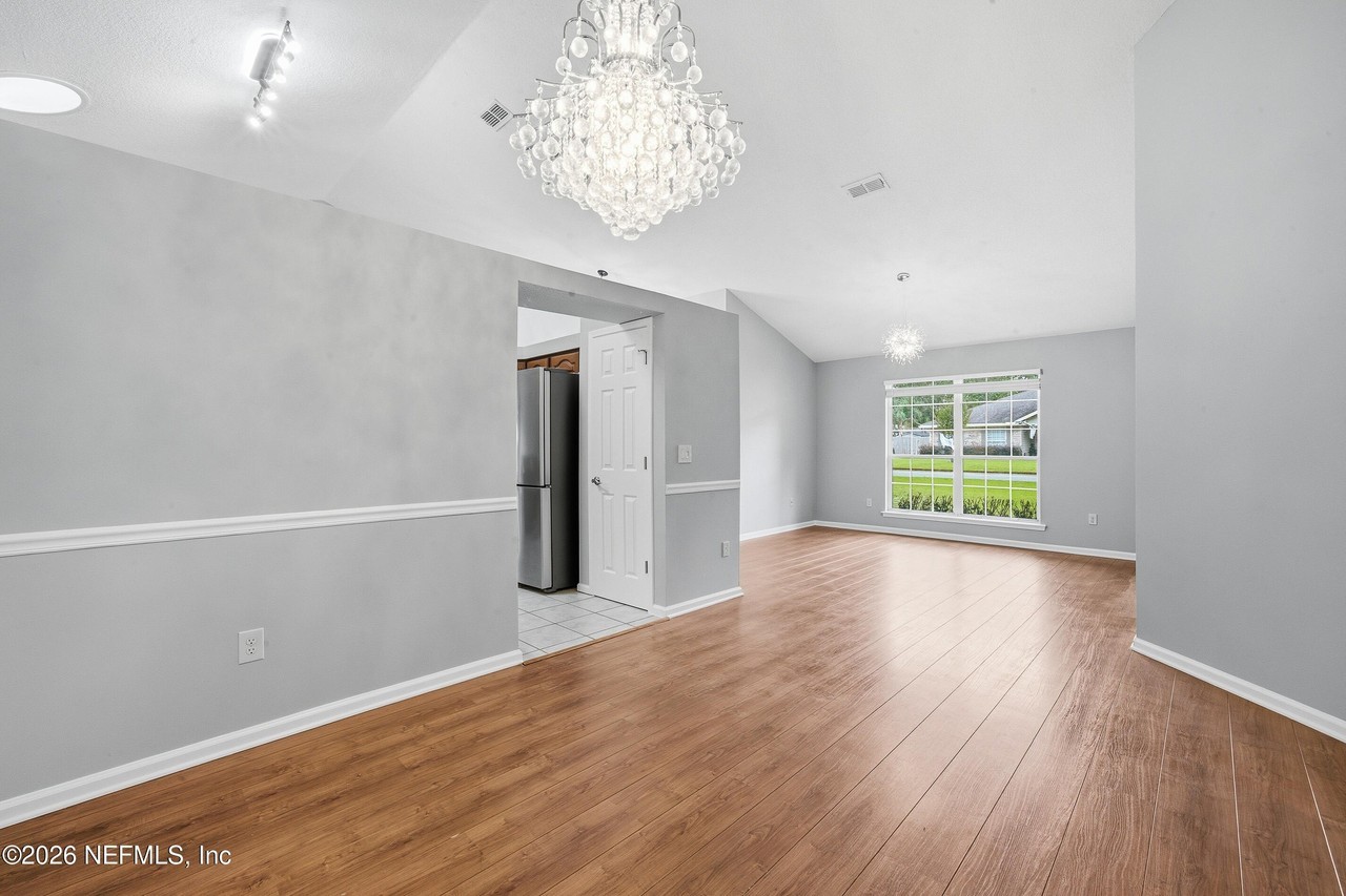 1786 Waterbury Ln - Photo 7 of 38