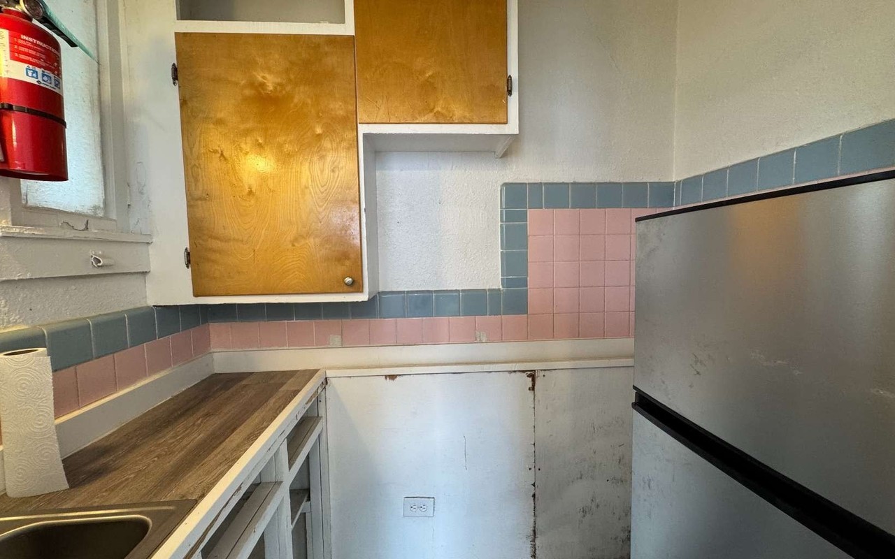 1809 2nd St Nw - Photo 5 of 14