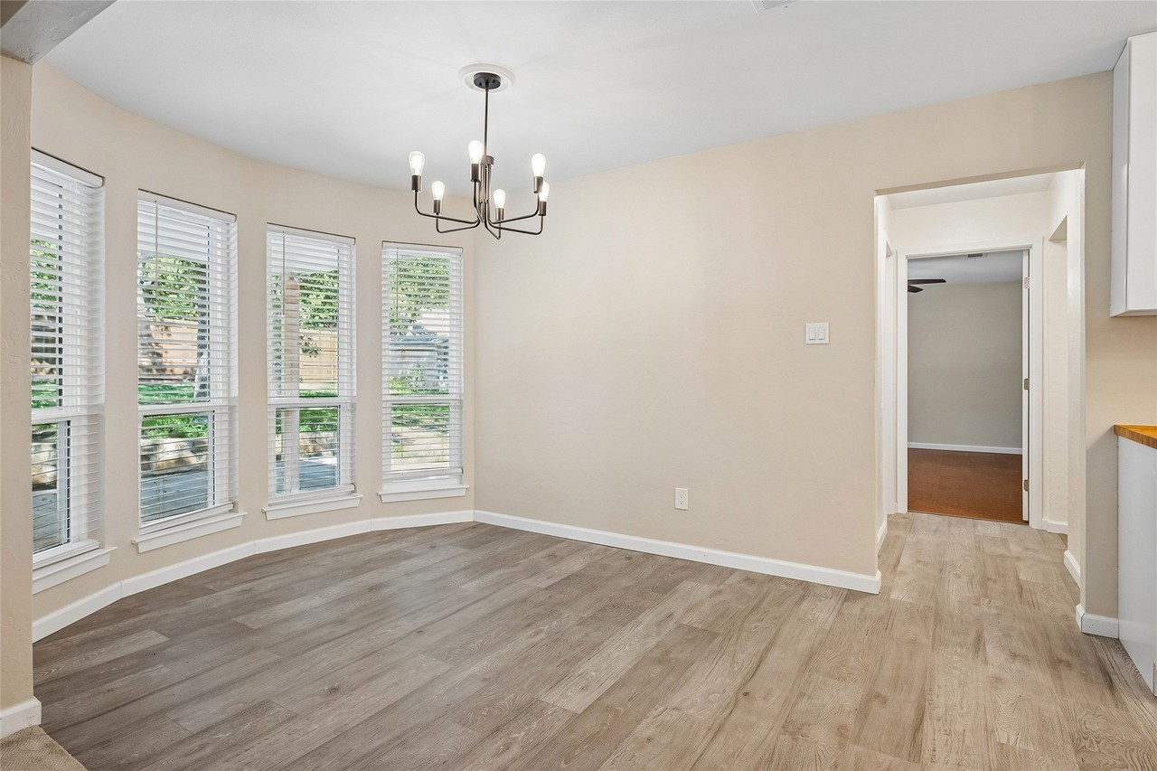 2013 Vista View Rd - Photo 5 of 17
