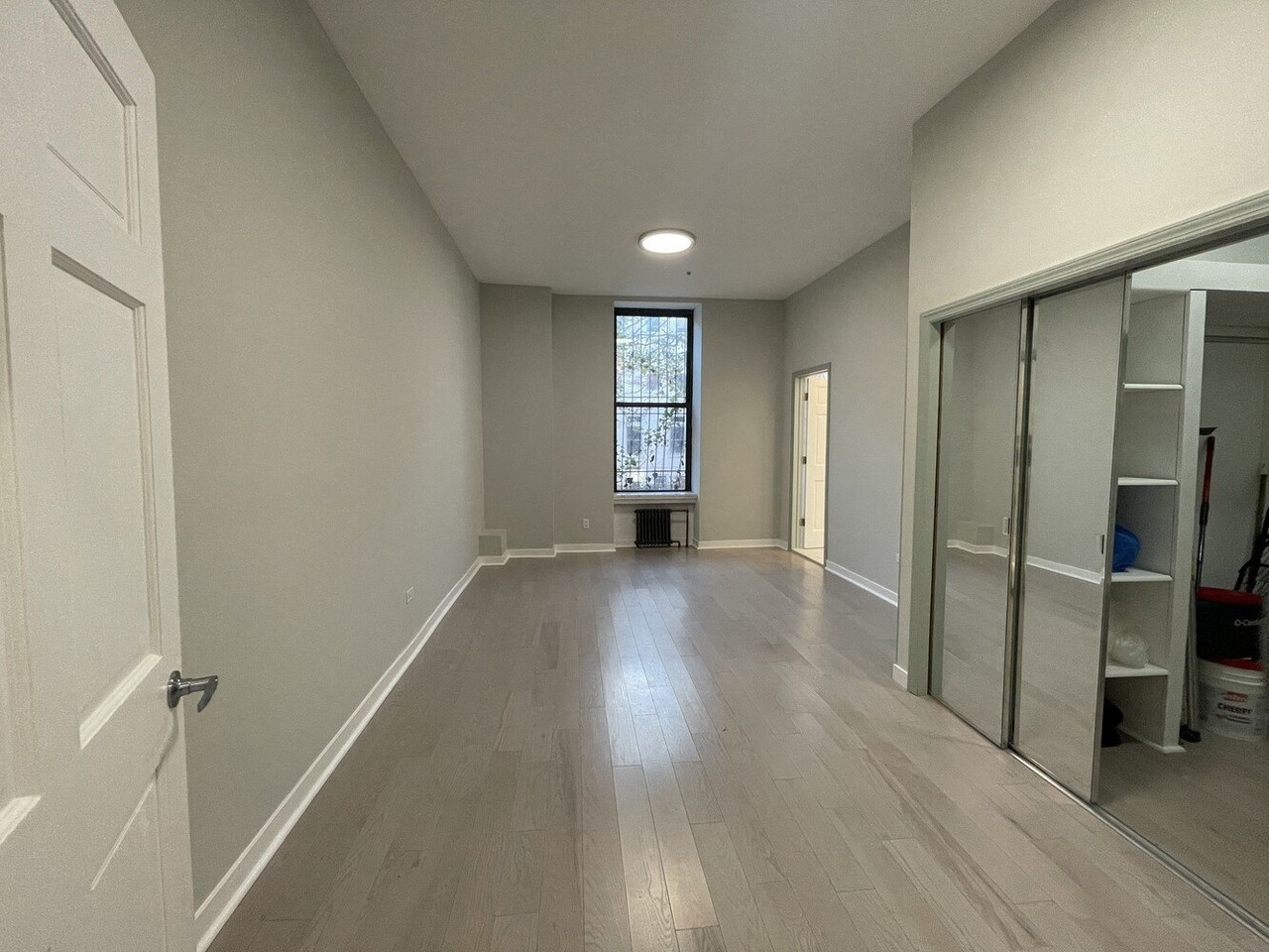 16 W 122nd St - Photo 5 of 10
