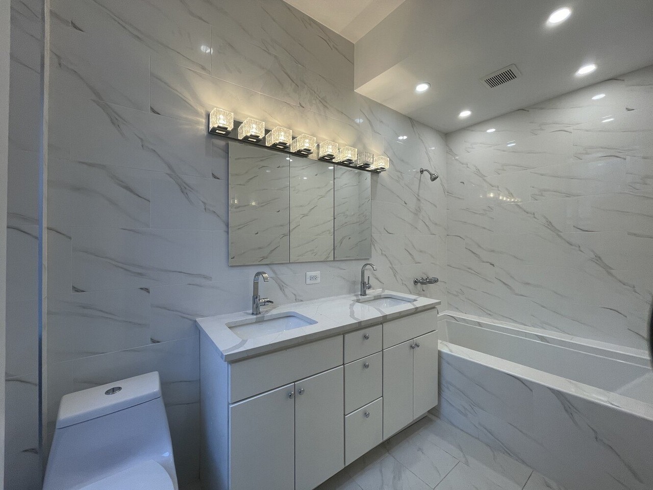 16 W 122nd St - Photo 6 of 10