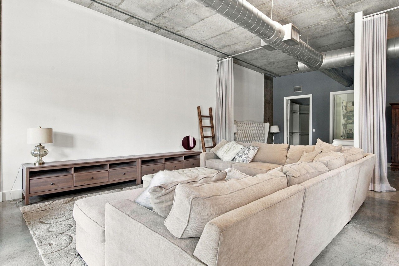 434 Nw 1st Ave #203 - Photo 4 of 26
