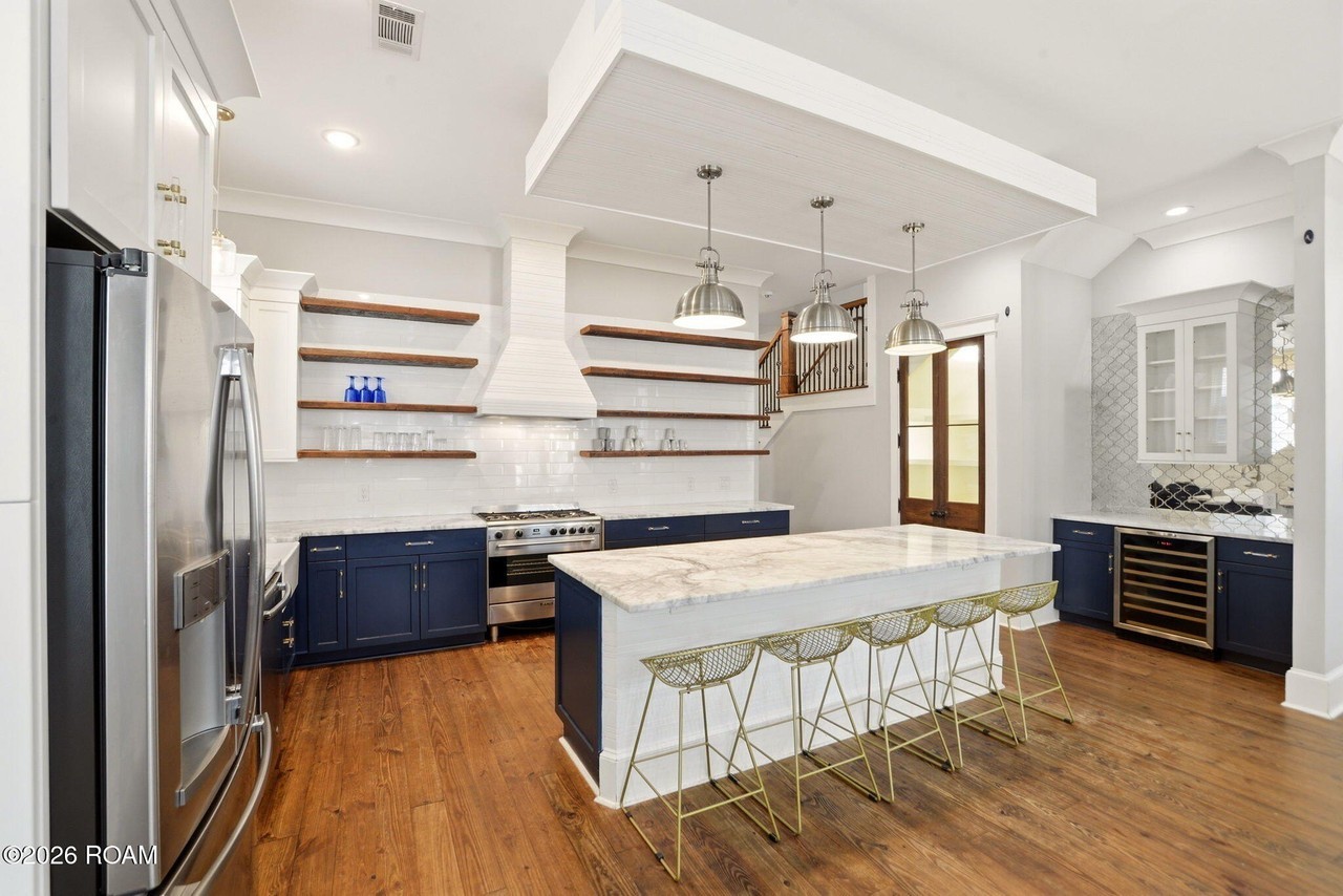1417 Esplanade Ave - Photo 7 of 27