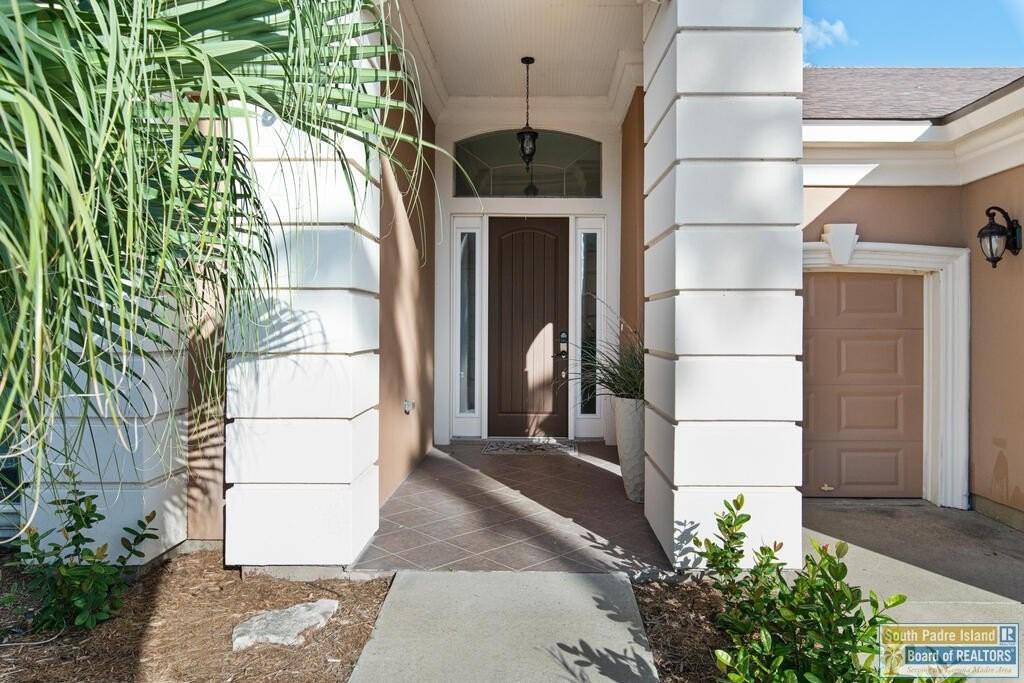 25 Hacienda Dr - Photo 3 of 37