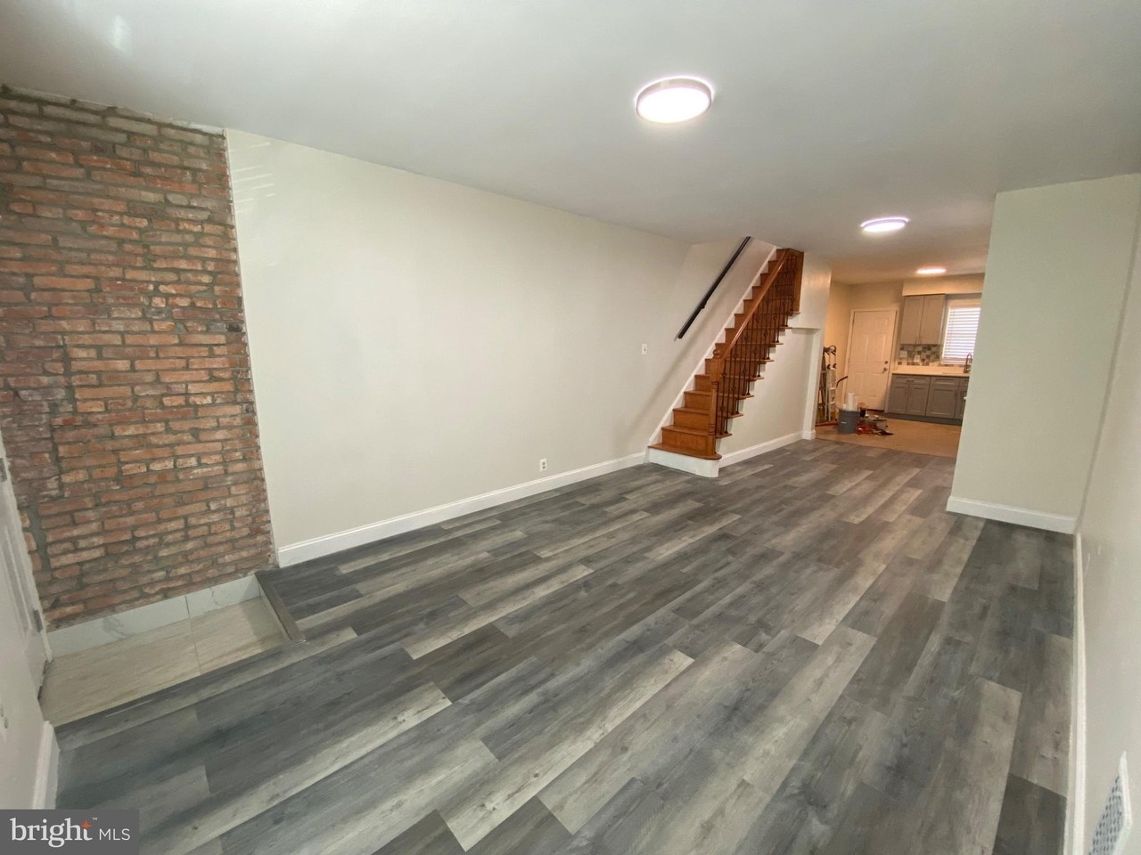 635 S Macon St - Photo 3 of 20
