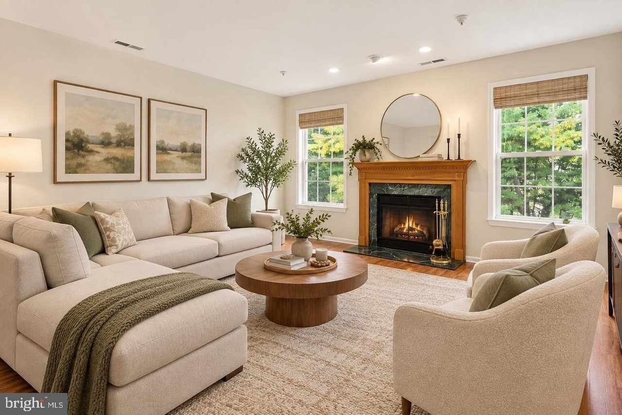 1426 Angela Ct - Photo 4 of 42