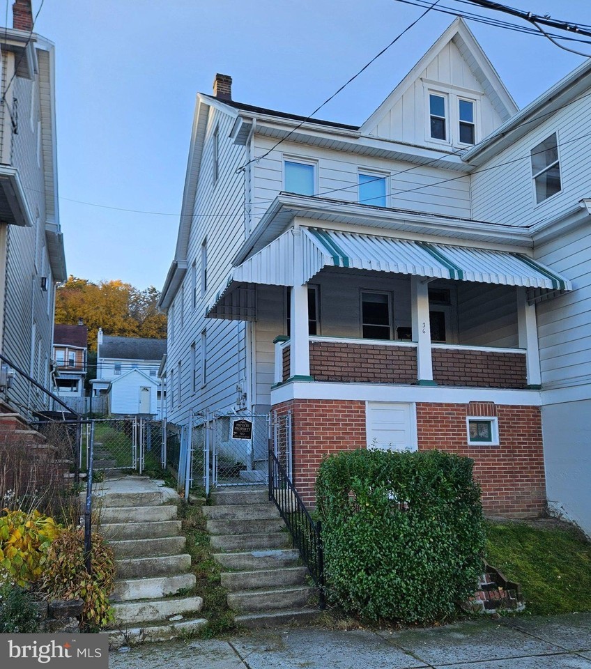 36 E Abbott St - Photo 2 of 3