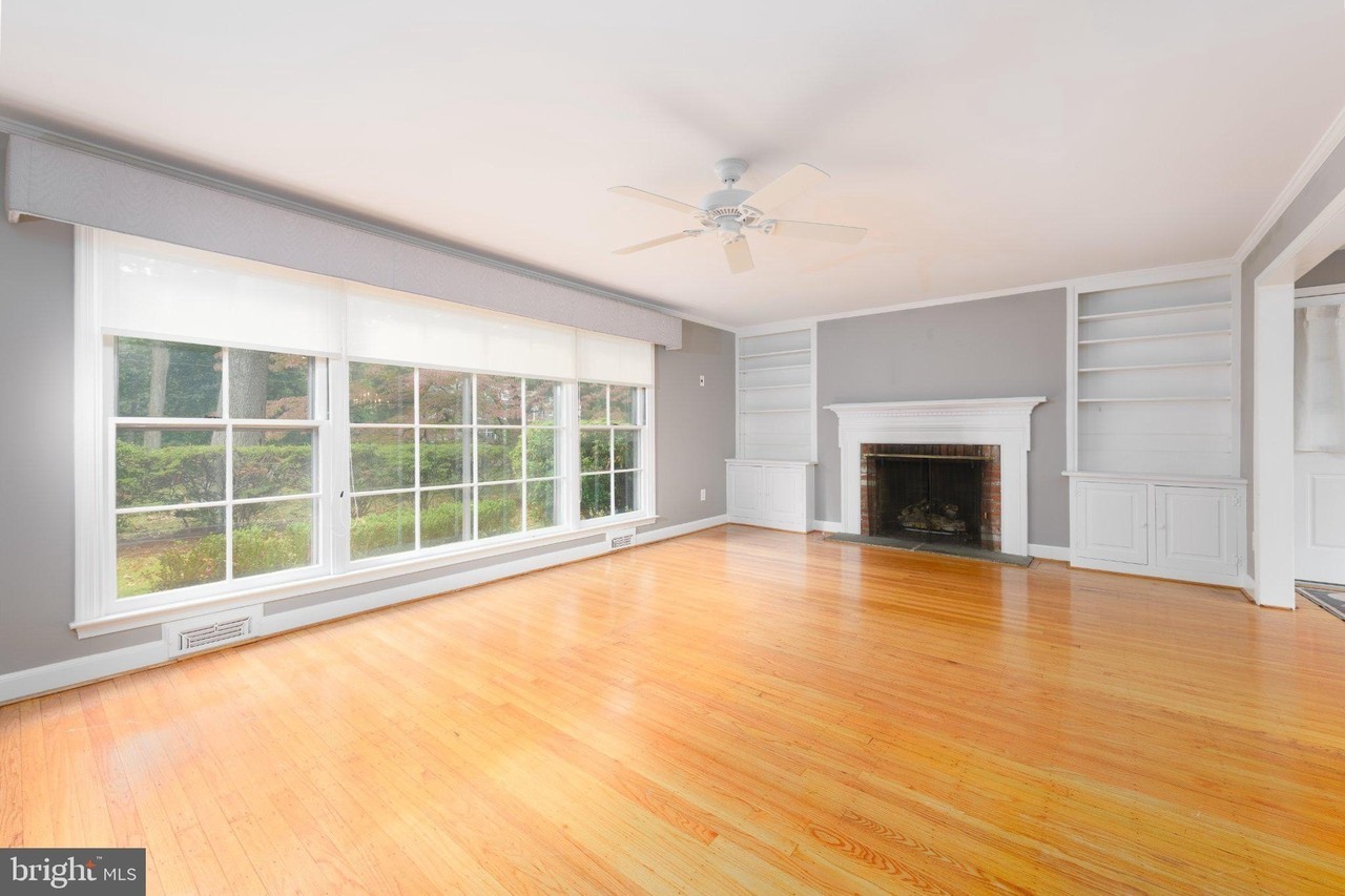 232 Spruce Tree Rd - Photo 3 of 30
