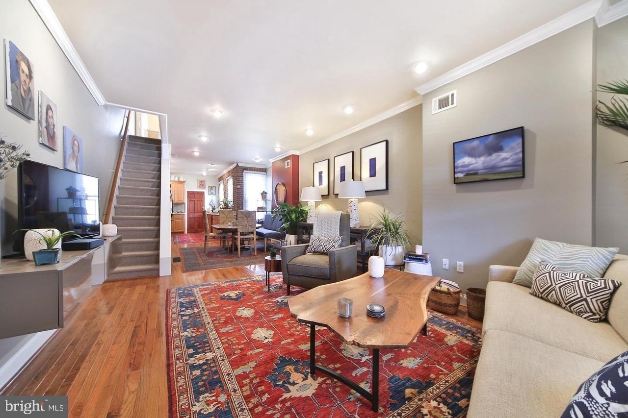107 Ford St - Photo 4 of 24